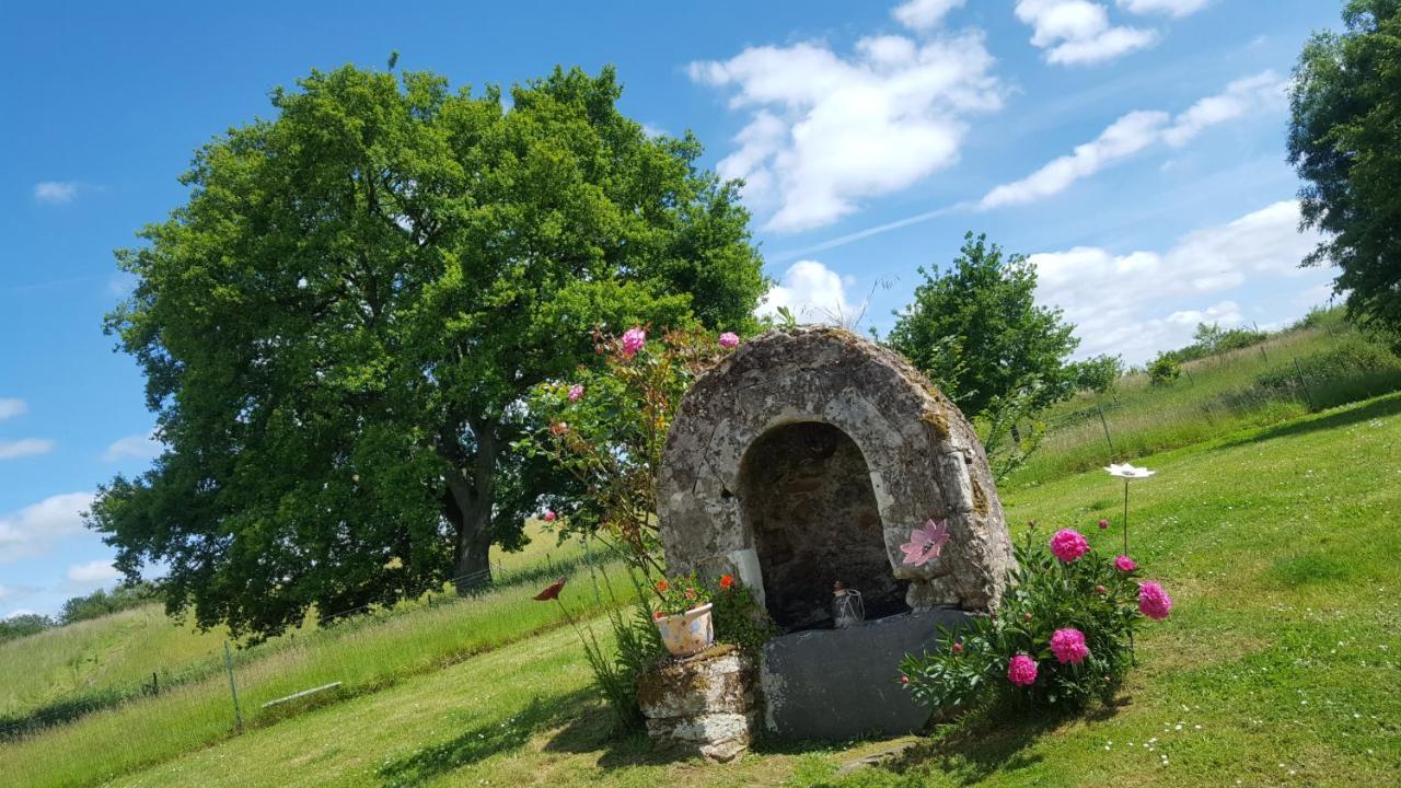 Sous Le Chene Villa Denée Екстериор снимка